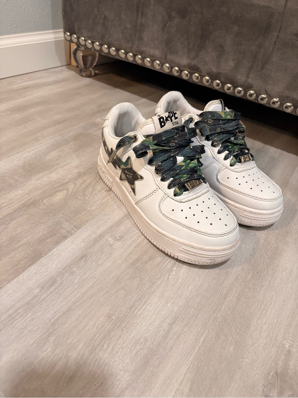 BAPE Kids White Leather Sneakers with Green Camo Laces